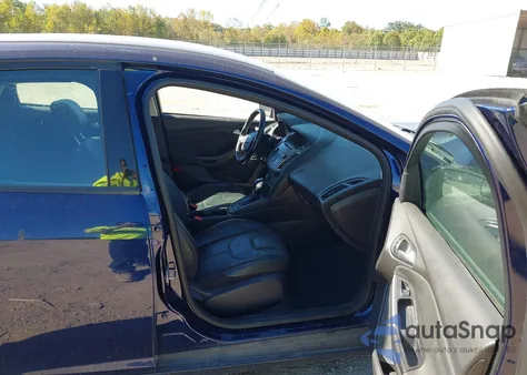 2016 Ford Focus Se z USA, uszkodzony, nr VIN 1FADP3K22GL228741